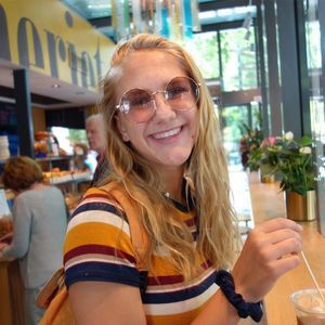 Meet your Posher, Ailis